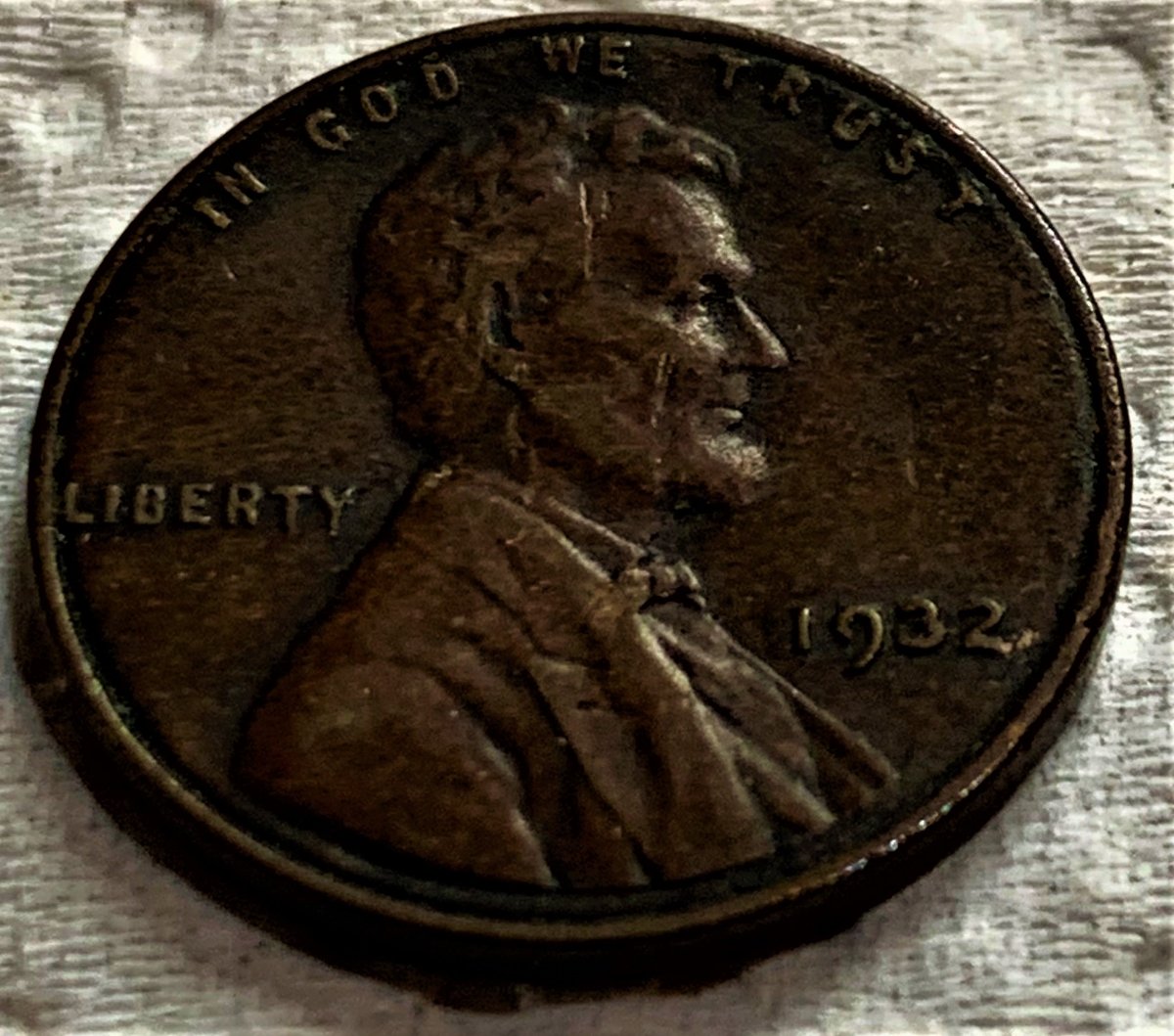 1932-Lincoln-Cent-Capped-Die?